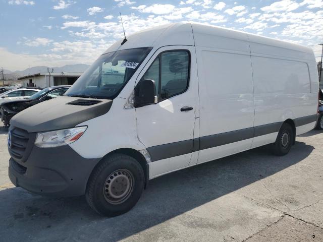  Salvage Mercedes-Benz Sprinter