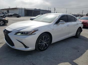  Salvage Lexus Es