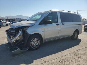  Salvage Mercedes-Benz Metris