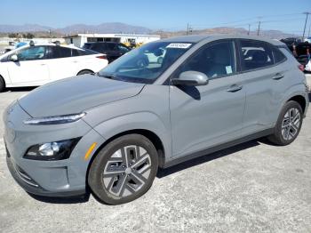  Salvage Hyundai KONA