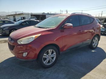  Salvage Hyundai TUCSON