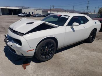  Salvage Dodge Challenger