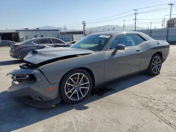  Salvage Dodge Challenger