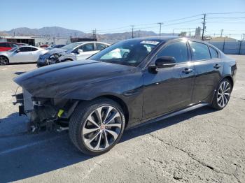  Salvage Jaguar XE