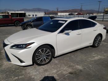  Salvage Lexus Es