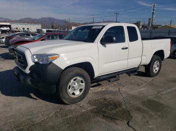  Salvage Toyota Tacoma