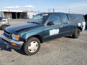  Salvage Toyota Tacoma