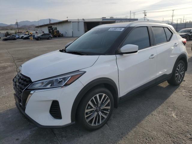  Salvage Nissan Kicks