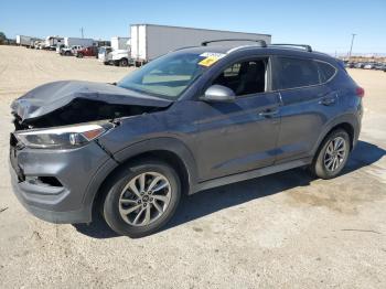  Salvage Hyundai TUCSON