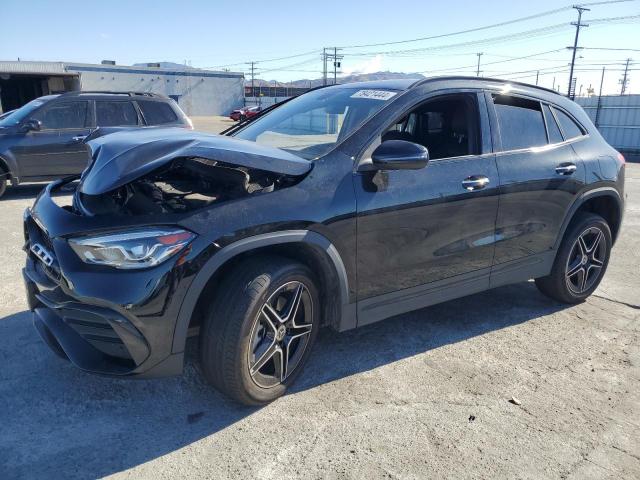  Salvage Mercedes-Benz GLA