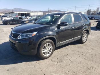  Salvage Kia Sorento