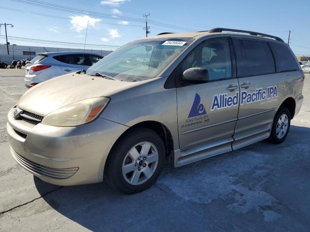  Salvage Toyota Sienna