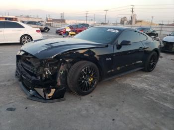  Salvage Ford Mustang