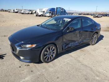  Salvage Mazda 3