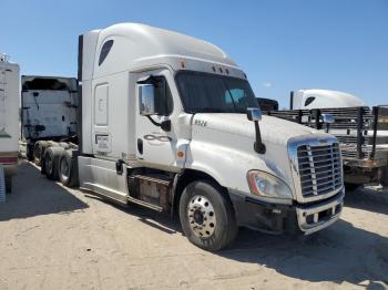  Salvage Freightliner Cascadia 1