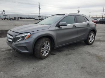  Salvage Mercedes-Benz GLA