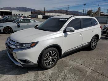  Salvage Mitsubishi Outlander