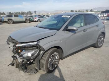  Salvage Hyundai KONA