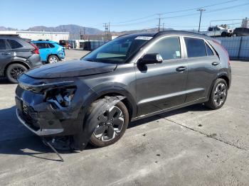  Salvage Kia Niro