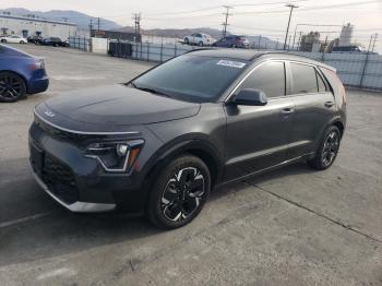  Salvage Kia Niro