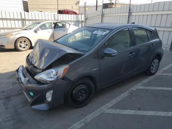  Salvage Toyota Prius