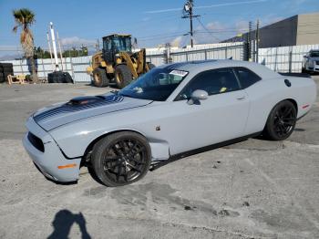  Salvage Dodge Challenger