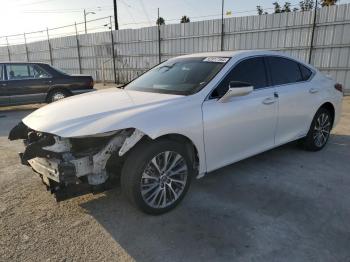  Salvage Lexus Es