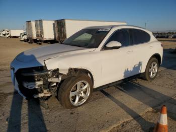  Salvage Alfa Romeo Stelvio