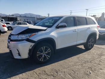  Salvage Toyota Highlander