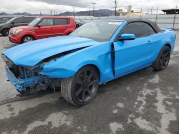  Salvage Ford Mustang