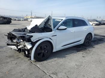  Salvage Audi Q8