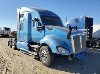  Salvage Kenworth Constructi