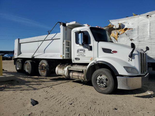  Salvage Peterbilt 579