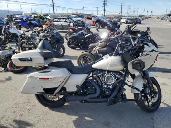  Salvage Harley-Davidson Fl