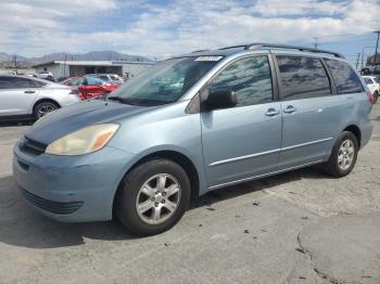  Salvage Toyota Sienna