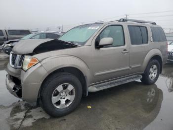  Salvage Nissan Pathfinder