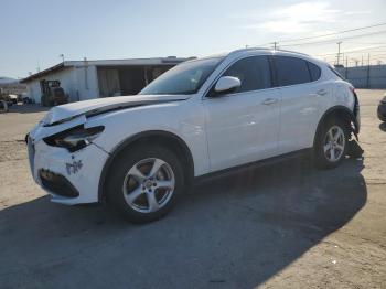  Salvage Alfa Romeo Stelvio