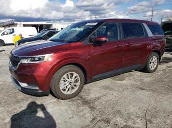  Salvage Kia Carnival