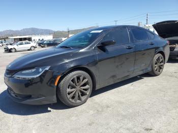  Salvage Chrysler 200