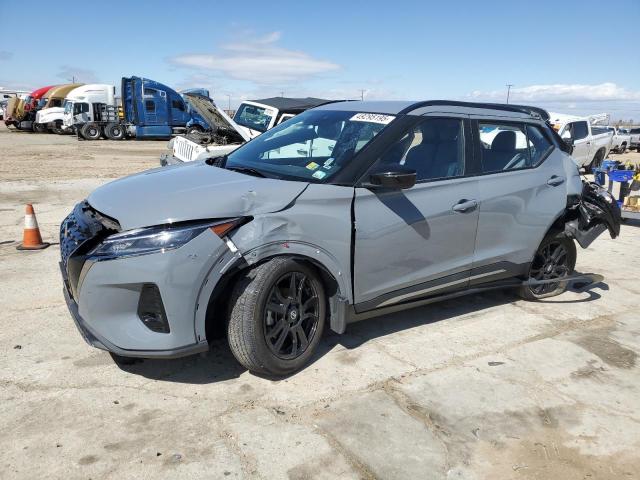  Salvage Nissan Kicks