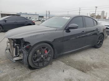  Salvage Alfa Romeo Giulia