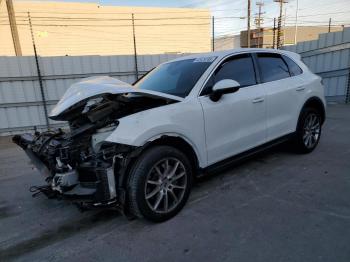  Salvage Porsche Cayenne