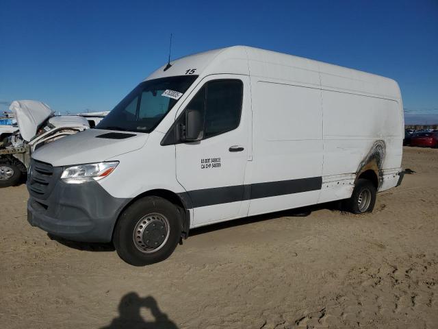  Salvage Mercedes-Benz Sprinter