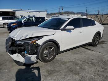  Salvage Kia K4 Lx