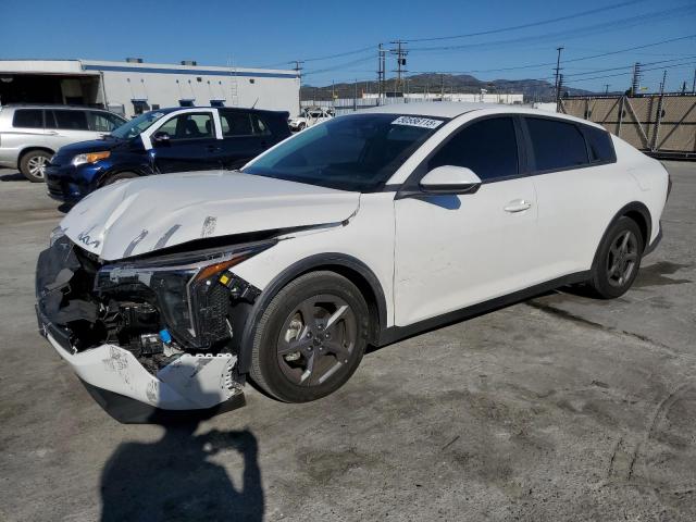  Salvage Kia K4 Lx