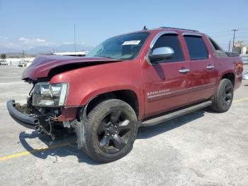  Salvage Chevrolet Avalanche