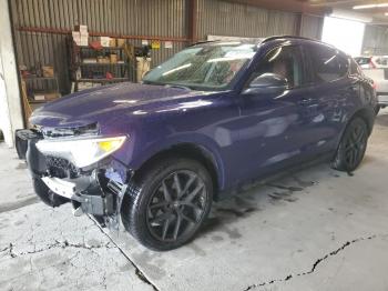  Salvage Alfa Romeo Stelvio