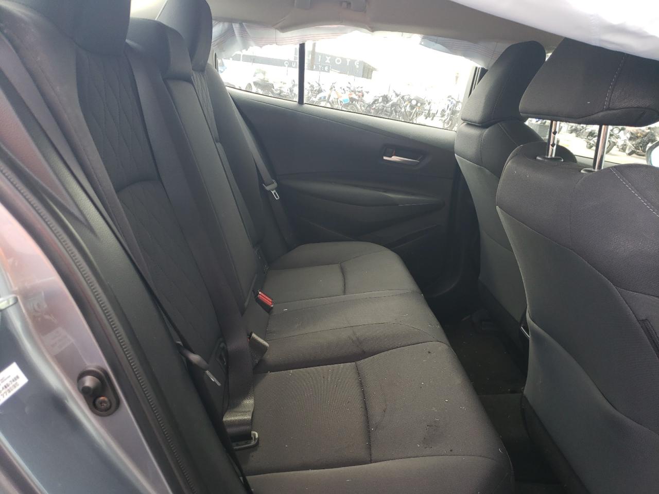 Toyota Corolla Le Image 4