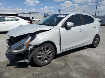 Salvage Toyota Yaris