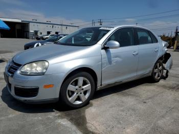  Salvage Volkswagen Jetta